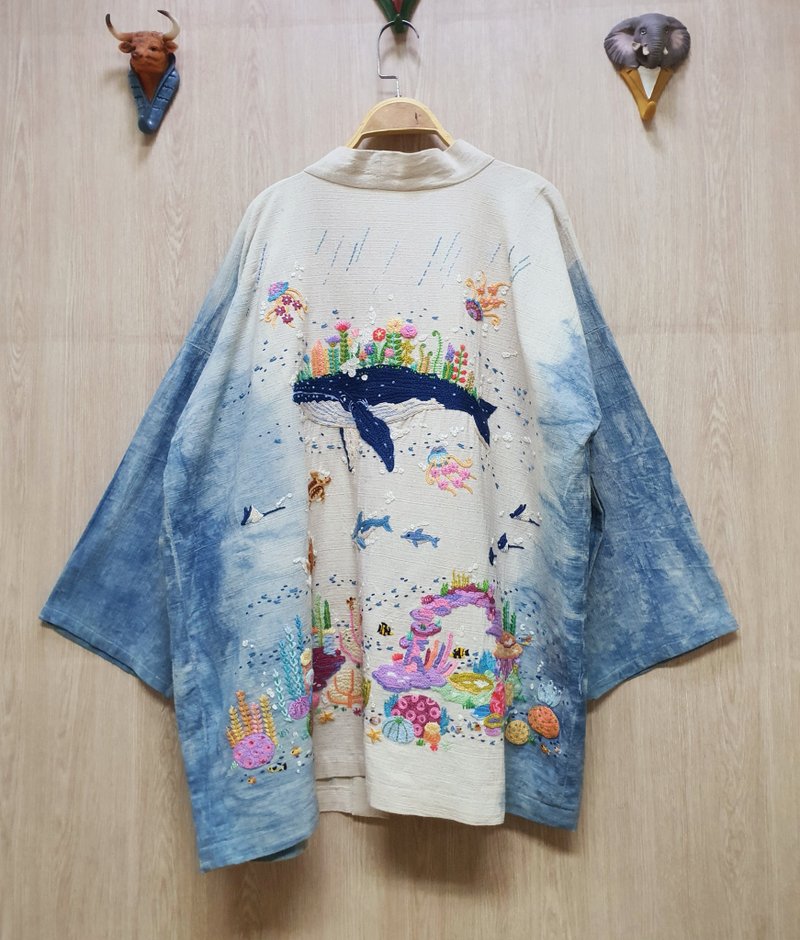 手工刺繡開衫、 鯨魚、 海蜇、 黃貂魚、 雲計算、 天空、 幻想、 - 女西裝外套 - 繡線 藍色