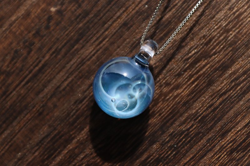 Quantum entanglement blue light ashes glazed customized glass necklace ashes life memorial - สร้อยคอ - แก้ว สีน้ำเงิน