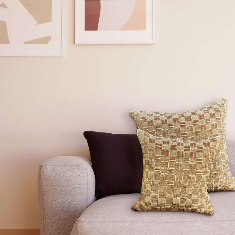 歐洲布料手工訂製 米色抱枕 handmade throw pillow - 枕頭/抱枕 - 其他材質 卡其色