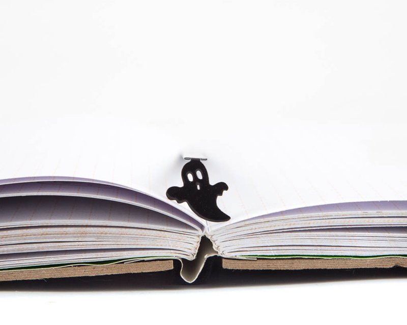 Metal Bookmark Ghost in the book // Free shipping - 書籤 - 其他金屬 黑色