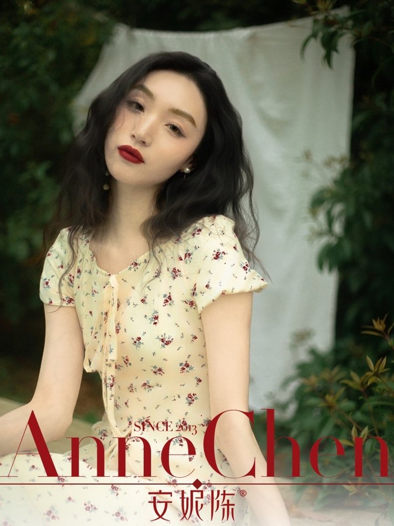 安妮陳法式V領 淺黃花卉洋裝 女夏新款小個子 收腰氣質優雅碎花裙 - 洋裝/連身裙 - 其他材質 黃色