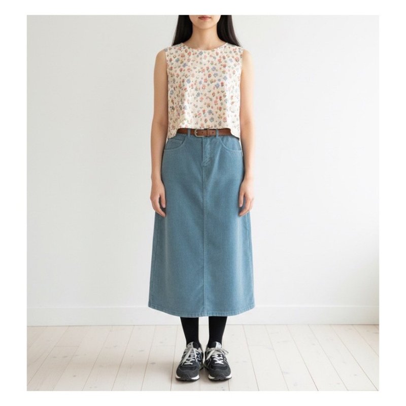 เสื้อตัวสั้นผูกโบว์หลัง สีครีมลายดอกไม้ - เสื้อผู้หญิง - ผ้าฝ้าย/ผ้าลินิน 