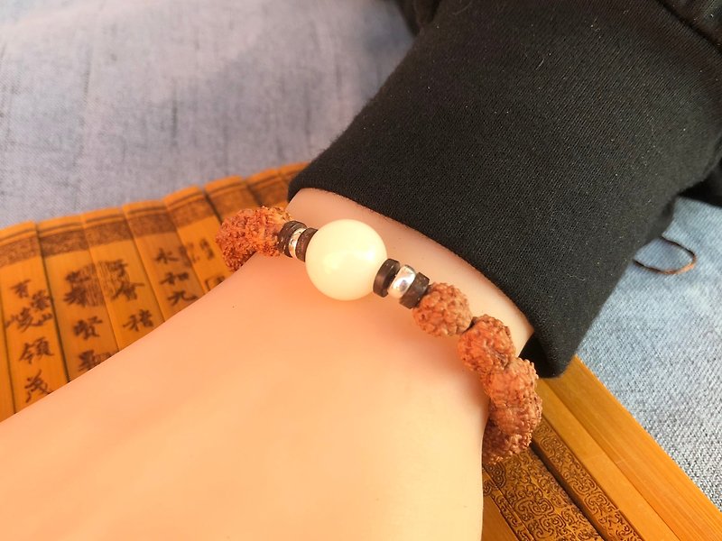 Vajra Bodhi bracelet - สร้อยข้อมือ - ไม้ สีนำ้ตาล