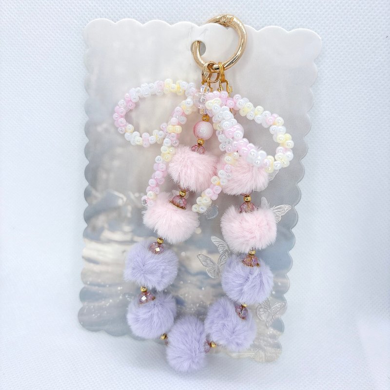 Rom828串珠手機鍊-秋冬毛球粉紫 - 吊飾/掛飾 - 其他材質 