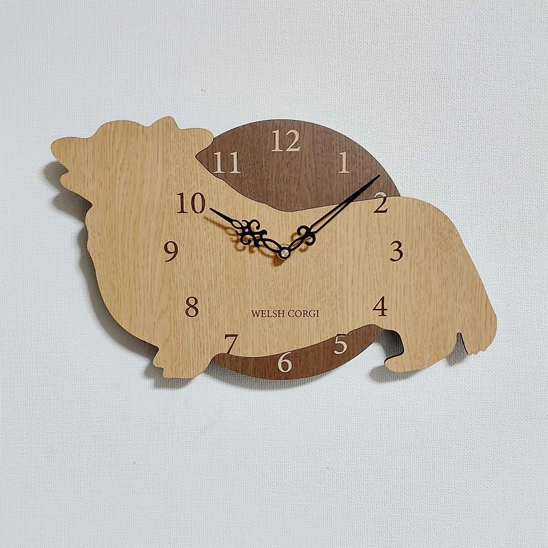 期間値下げ3000円引き 名入れ ワンちゃん はみ出し壁掛時計 コーギー　静音時計 - 時計 - 木製 