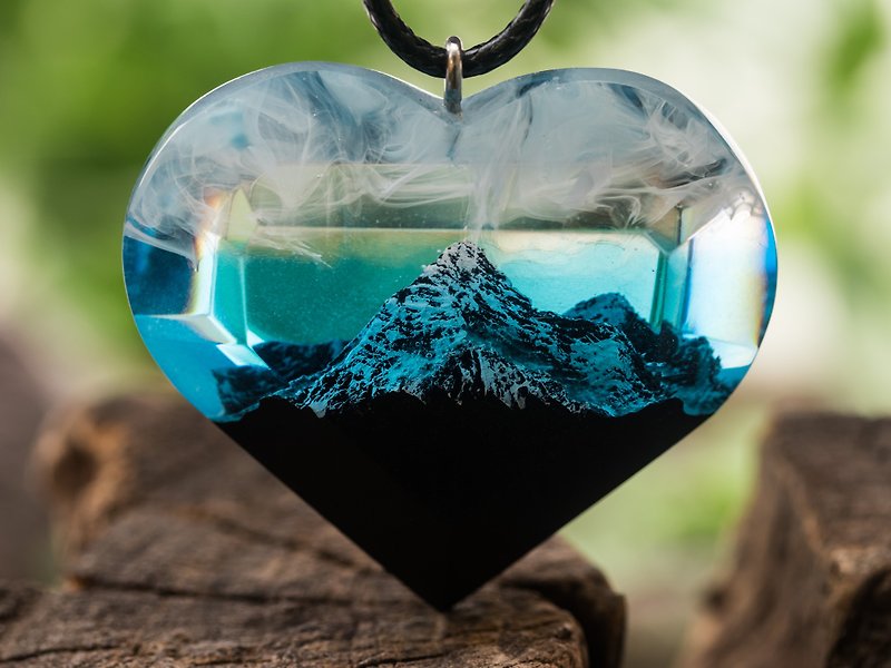 Everest || Wooden resin pendant with mountain and clouds - Necklaces - Wood Blue