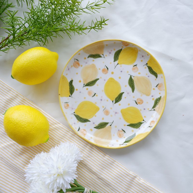 Chubby Lemon plate  | Handmade ceramic