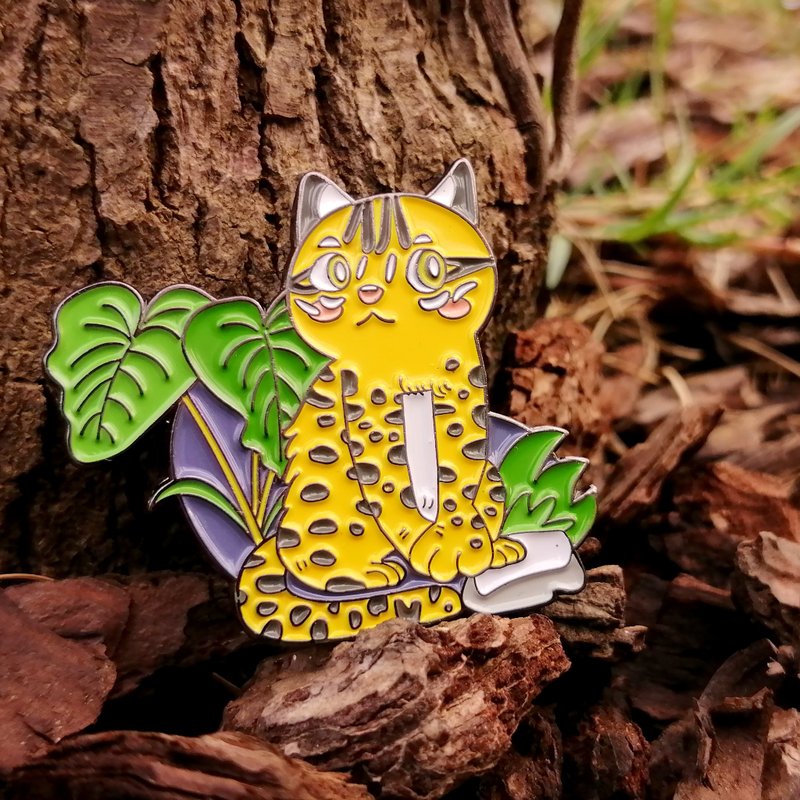 Ocelot metal brooch/pin/badge - เข็มกลัด - โลหะ สีดำ