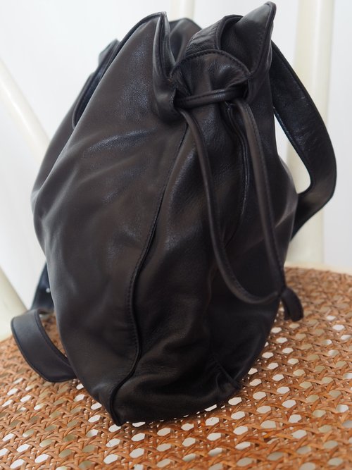オールドロエベ　ショルダーバッグ　レザー　ネイビー　紺色 LOEWE ロエベ ショルダーバッグ ネイビー ターンロック レザー