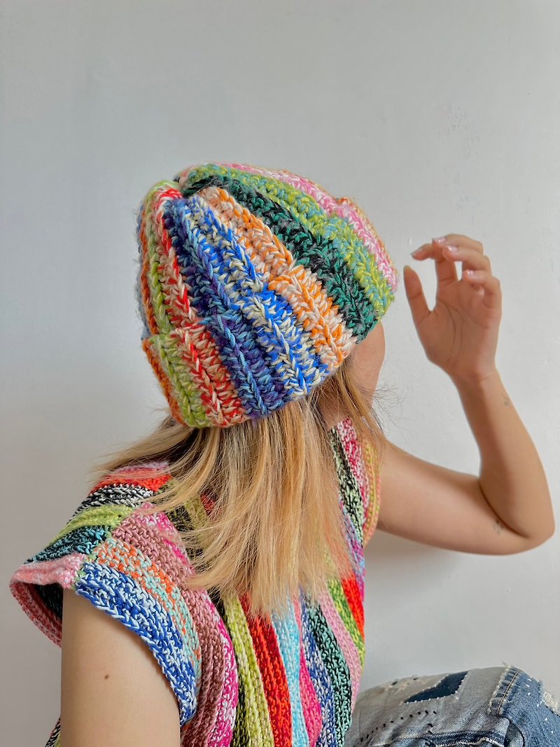 Scrap yarn beanie (หมวกถัก) - อื่นๆ - วัสดุอื่นๆ หลากหลายสี