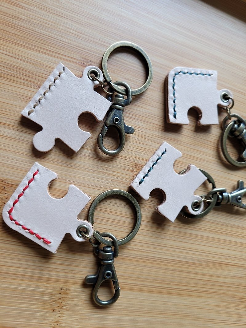 [Leather Small Objects] Hand-stitched leather puzzle key ring - ที่ห้อยกุญแจ - หนังแท้ 