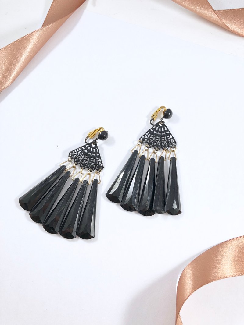 Vintage 80s Black Lace Dangle Earrings - ต่างหู - เครื่องประดับ สีดำ