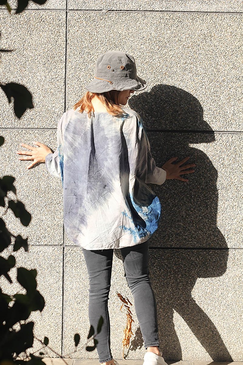 Unique Style, Back-Pleated, Dimensionally Cut Plant-Dyed Shirt - Women's Shirts - Cotton & Hemp 