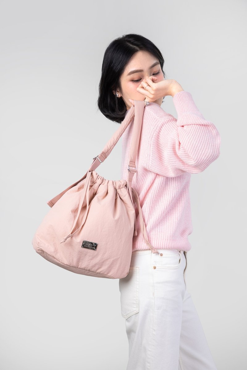 【DOUGHNUT】water-repellent shoulder/side carry 2-use Clearo Bag Pengpeng Air Bag-Pink SE - Messenger Bags & Sling Bags - Nylon Pink