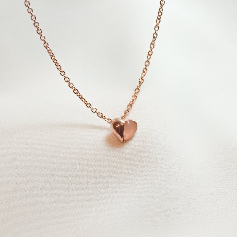 Miniheart pendant - Necklaces - Other Materials Silver
