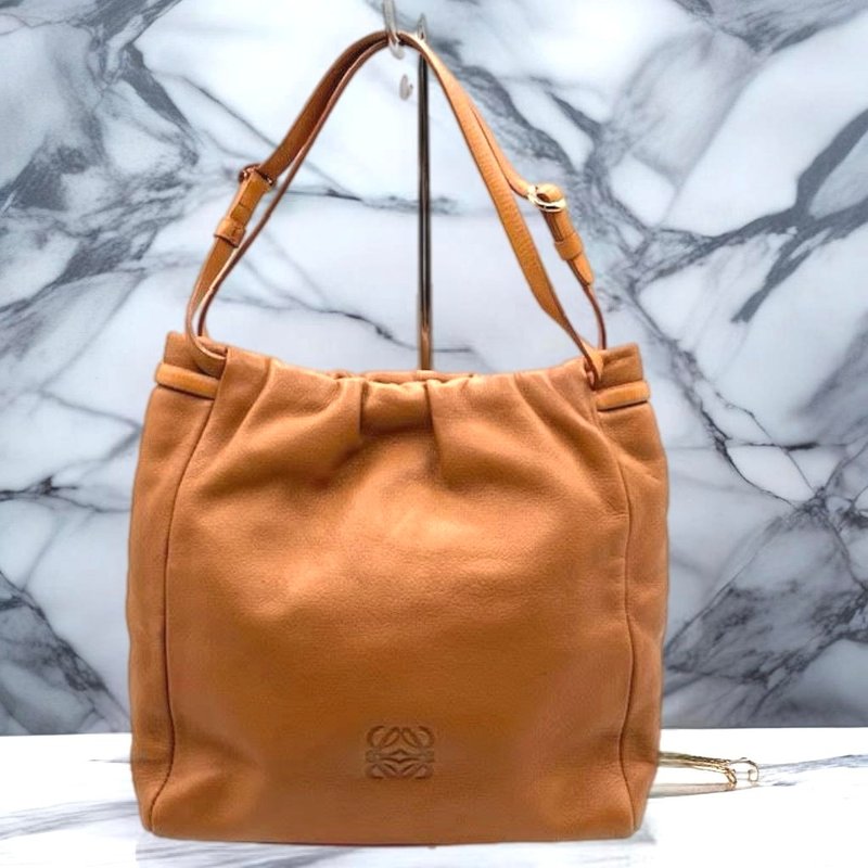 絕版中古 Loewe焦糖色壓紋托特包 側背包 皮革包 單肩包 古董二手 - 側背包/斜背包 - 真皮 咖啡色
