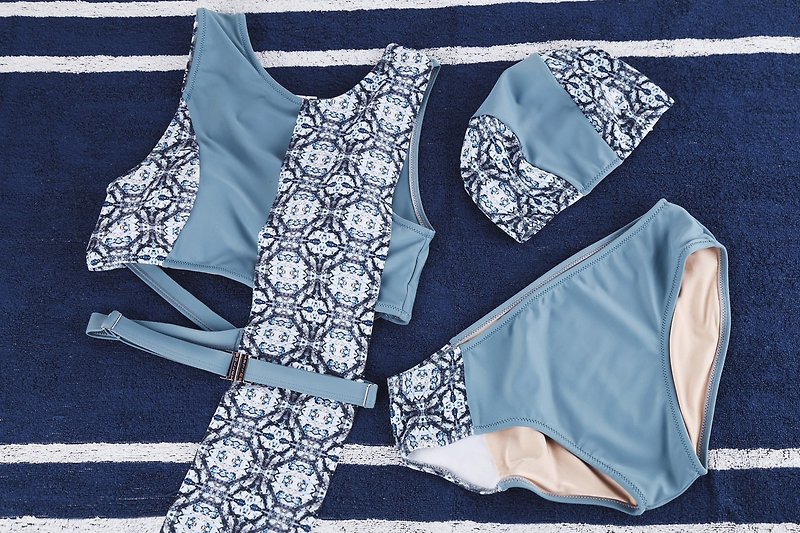 COMBO SET Mystic Quartz set and and Hidden Gems Cap in blue/print - ชุดว่ายน้ำผู้หญิง - วัสดุอื่นๆ สีน้ำเงิน