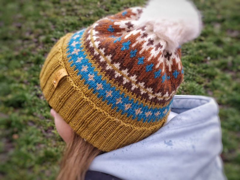 Warm pompom hat | レディース帽子 - หมวก - วัสดุอื่นๆ หลากหลายสี