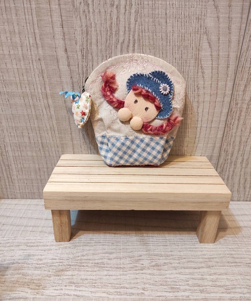 Coin Purse Compact Cosmetic Bag-Country Doll Pattern - กระเป๋าใส่เหรียญ - ผ้าฝ้าย/ผ้าลินิน 