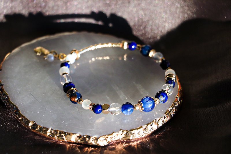 Lucky crystal bracelet ore design / Poseidon love the Philippines - lapis lazuli - Moonstone - Stone - Bracelets - Gemstone Blue