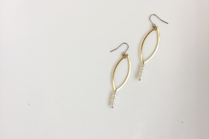 My eyes for you Swarovski crystal pearl shape earrings - Earrings & Clip-ons - Gemstone Gold