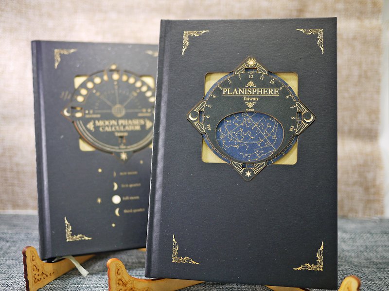 カスタマイズされた製品のレーザー彫刻された星座プレートのハードカバーノートブックは、テキストと名前を彫刻することができます - ノート・手帳 - 紙 ブラック