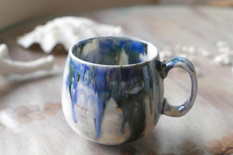 Hand-glazed oil painting style porcelain cup/mug 20 - แก้วมัค/แก้วกาแฟ - ดินเผา สีน้ำเงิน