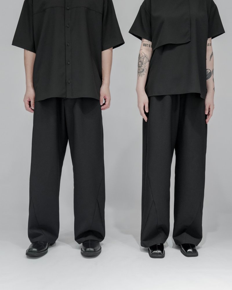 MUKK DESIGN 幾何車線剪接直筒褲 - 中性長褲/短褲 - 聚酯纖維 黑色