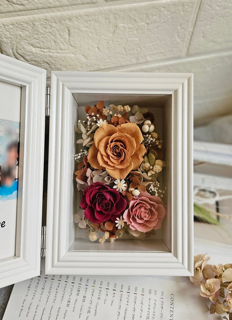 永生花相框(6寸照片) 可客製 畢業 結婚 生日 榮休 升遷 教師節 - 相框/畫框 - 植物．花 