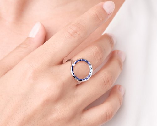 Majade Jewelry Design 藍寶石圓環結婚戒指 14k白金另類光環婚戒 獨特業力訂婚指環