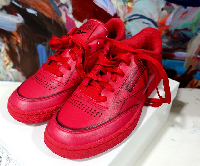 Maison Margiela X Reebok Sneakers in fire red leather with black