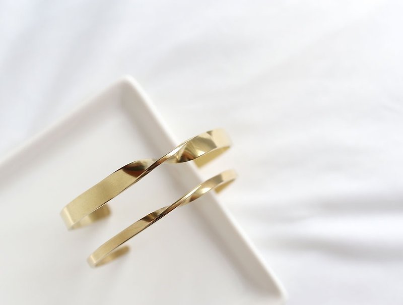 Ni.kou couple double bracelet - brass / copper (a total of five) - สร้อยข้อมือ - โลหะ 