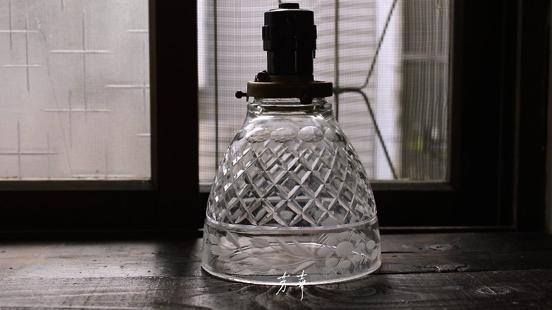 Cut glass lampshade - โคมไฟ - แก้ว 