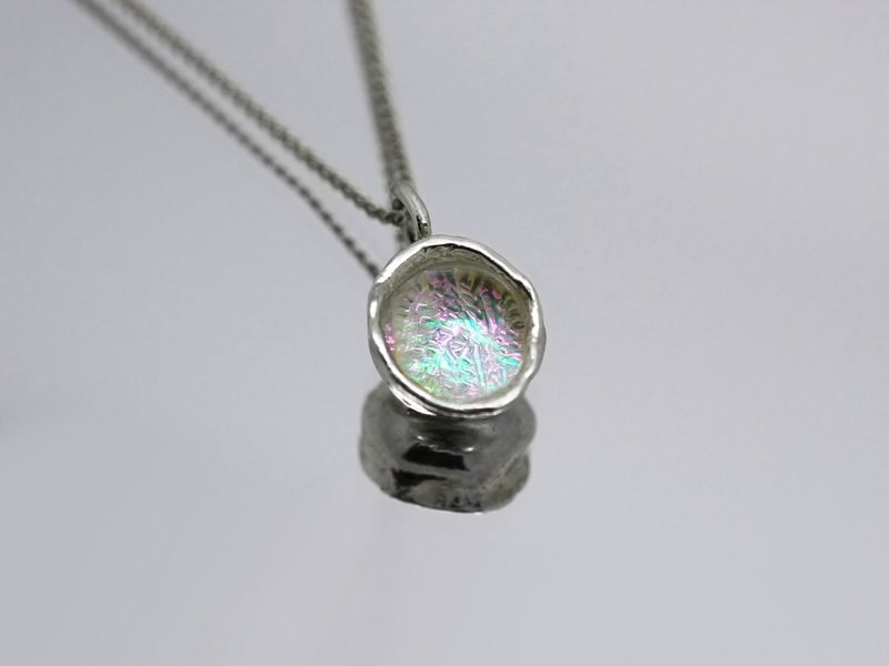 Handmade Fine Silver Petal Necklace with Dichroic Glass Water Cast 999 Silver - 項鍊 - 玻璃 多色