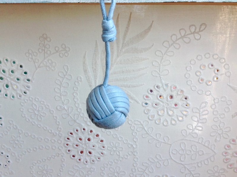 Monkey fistknot / sailor key / with key ring - light blue - Keychains - Other Materials Blue