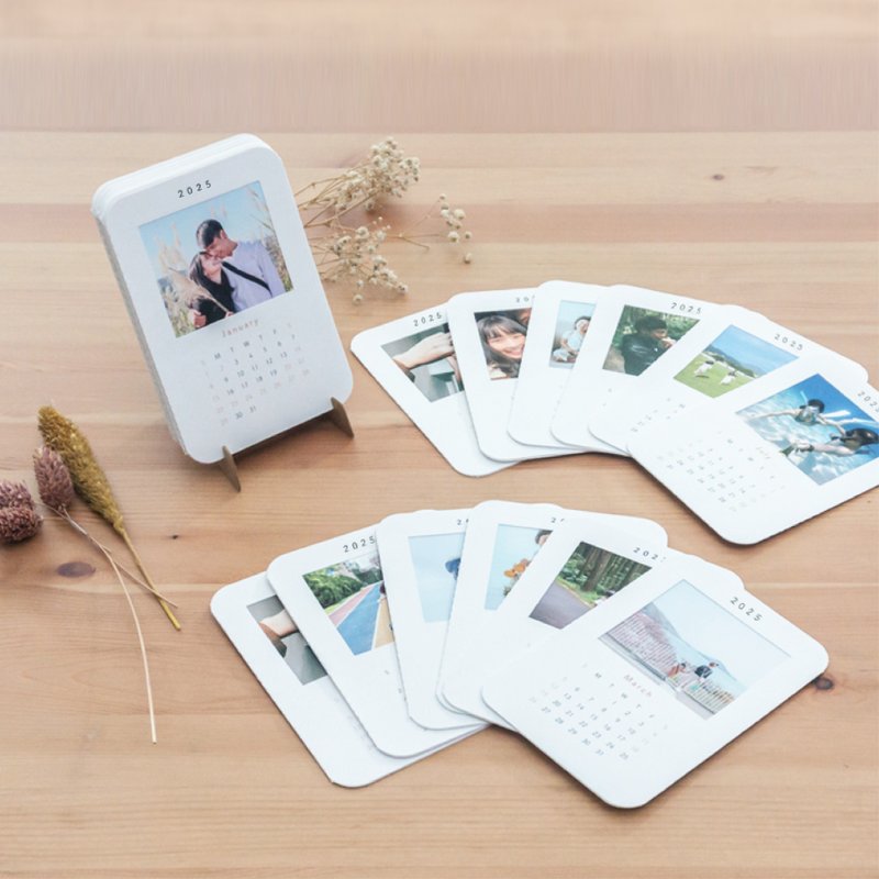 [Pre-order] 2025 Handmade Photo Desk Calendar [mini] Taiwan Calendar/Hong Kong Calendar/Commemorative/Couple Gift - Calendars - Paper White