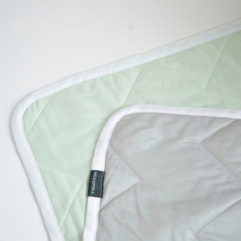Mint | Functional cooling quilt - Bedding & Cages - Polyester Gray