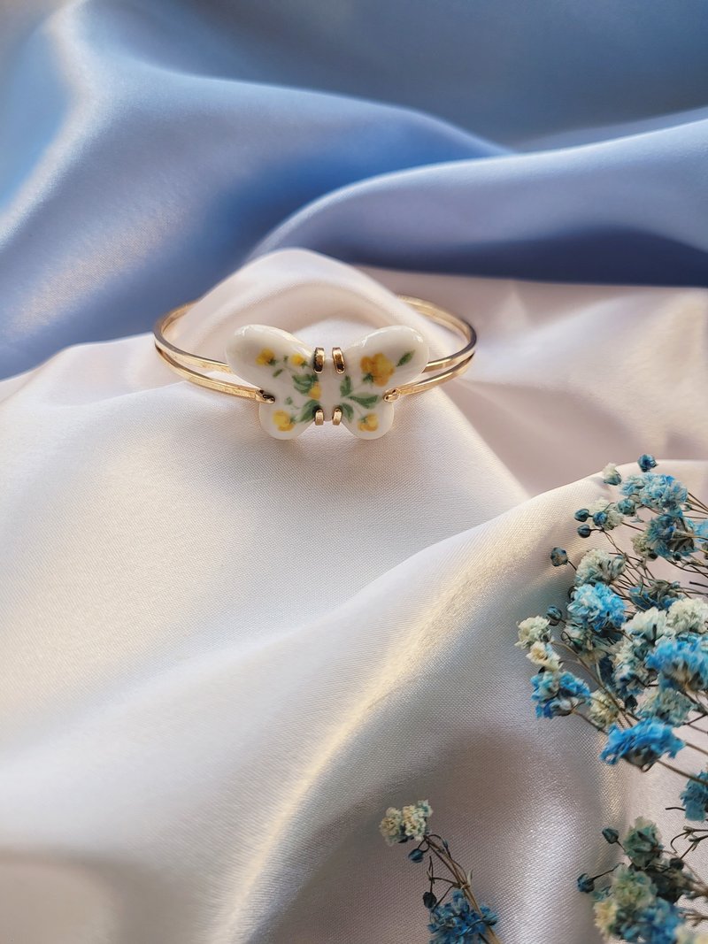 美國西洋古董飾品 / 1978年AVON陶瓷花卉蝴蝶手環/復古首飾 - 手鍊/手環 - 其他金屬 