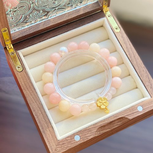 Amelia Jewelry Amelia Jewelry丨每夢繪書丨高品淡水珍珠柔光櫻粉摩根石原創手鍊