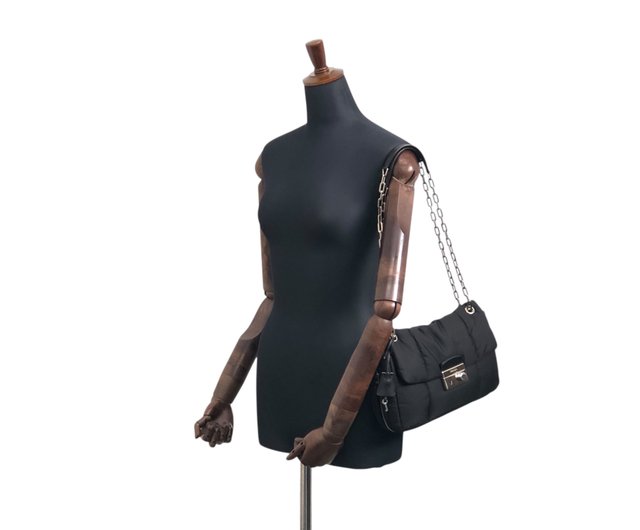 PRADA ビンテージ　ブラックナイロンバッグ PRADA/プラダ】ナイロン ミニウエストバッグ/ボディバッグ