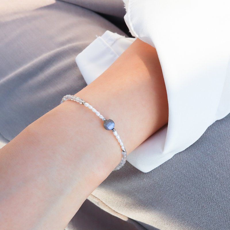 Labradorite natural pearl sterling silver bracelet· Dainty Pearl· - Bracelets - Sterling Silver Gray