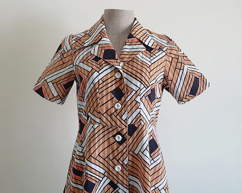 Vintage Brown White Abstract Print Dress - ชุดเดรส - เส้นใยสังเคราะห์ สีนำ้ตาล