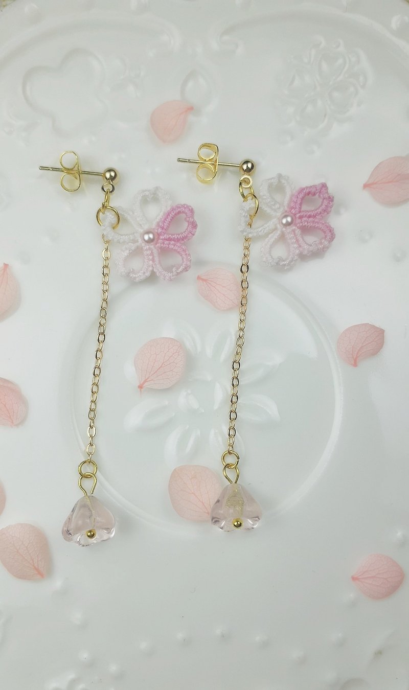[Littlest Things] Tatting a Little Thing series cherry blossom earrings
