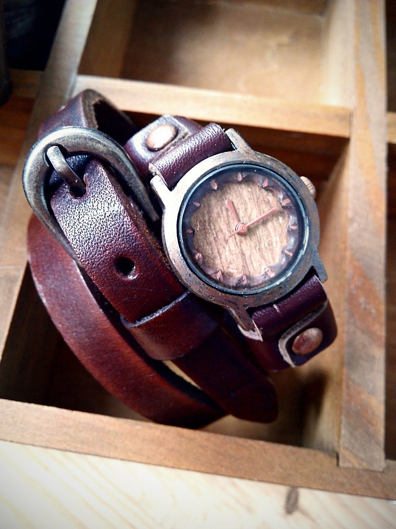 復古簡約手工雕刻木錶面手錶 手工真皮錶帶 (SOLD 已售完)