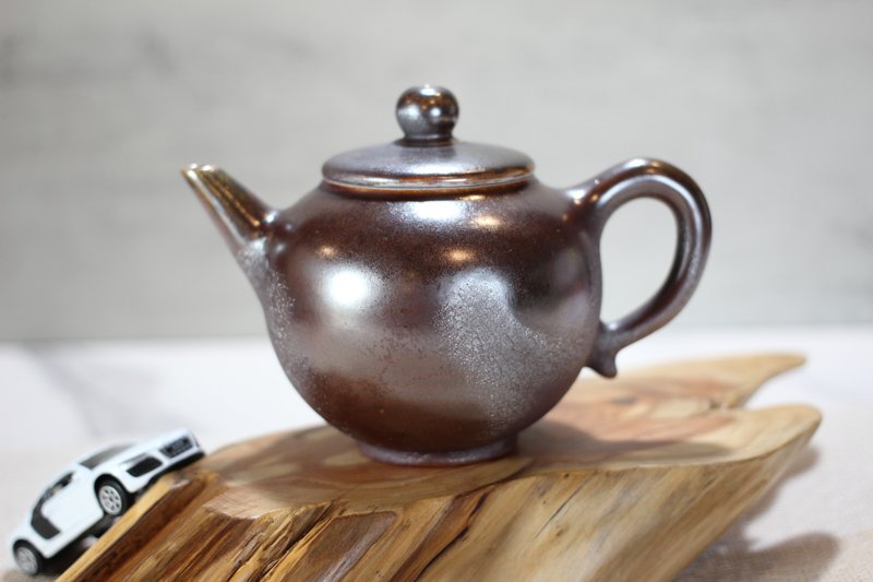 【送禮好物】250ml 柴燒茶壺 天然落灰 純手工製 名家葉敏祥作品 - 茶壺/茶杯/茶具 - 瓷 