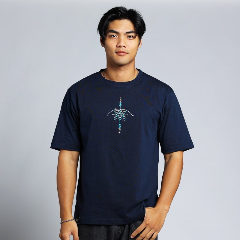 [Totem Series] Hunter Embroidery Wide Version Five-quarter Sleeve Unisex T (Zhang Qing) - Men's T-Shirts & Tops - Cotton & Hemp Black