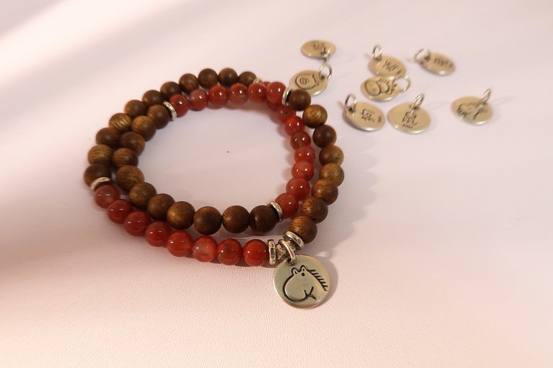 Personal Zodiac Double Loop Bracelet Red Agate Agarwood Zodiac Bracelet Year of the Horse Bracelet - สร้อยข้อมือ - ไม้ 