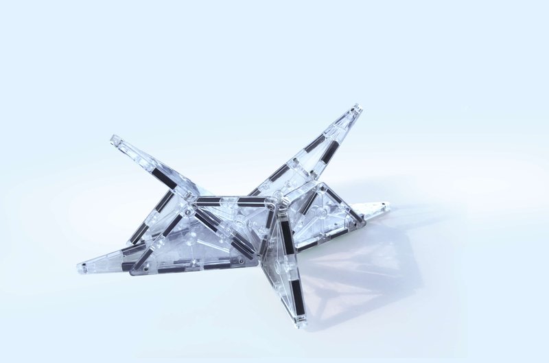 Magna-Tiles 冰磚磁力積木16片 - 寶寶/兒童玩具/玩偶 - 其他材質 