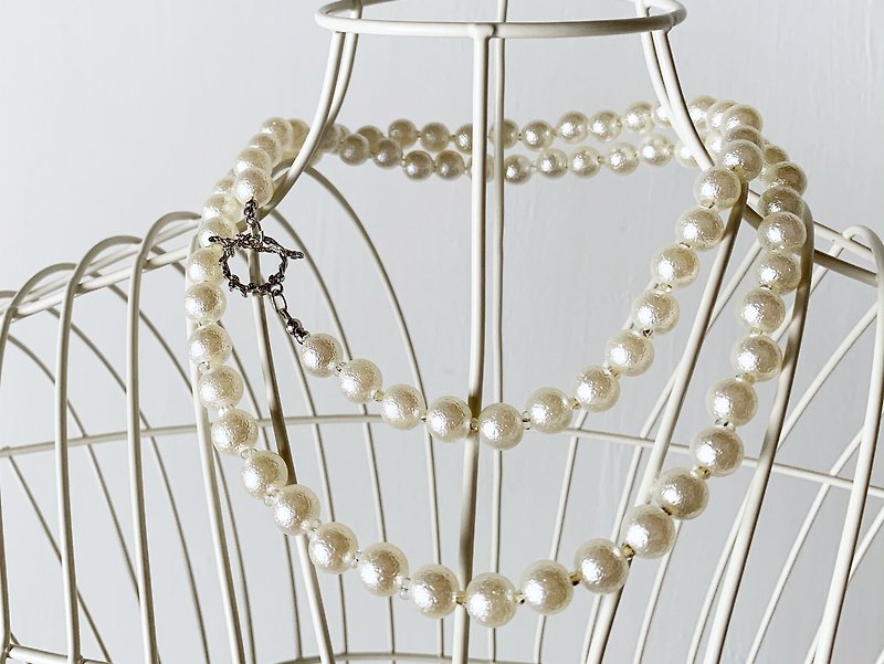 2WAY: Pearl beads long necklace and double necklace (Silver / 86cm / 10mm round beads) - Long Necklaces - Plastic White