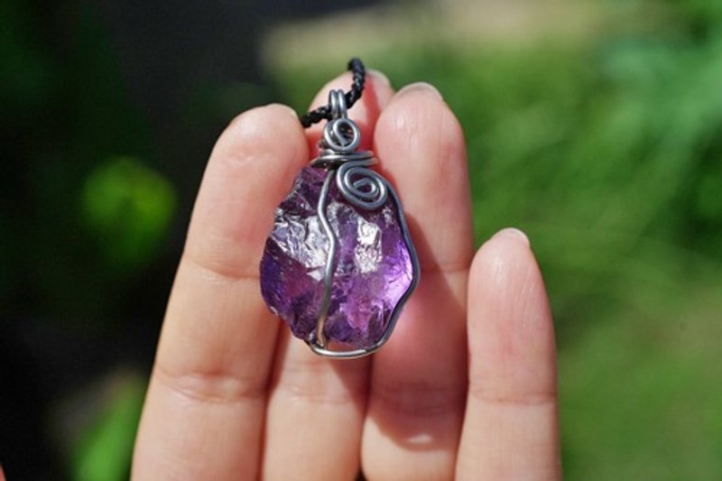 Rich high quality amethyst raw stone wire art pendant 1696 - สร้อยคอ - โลหะ 